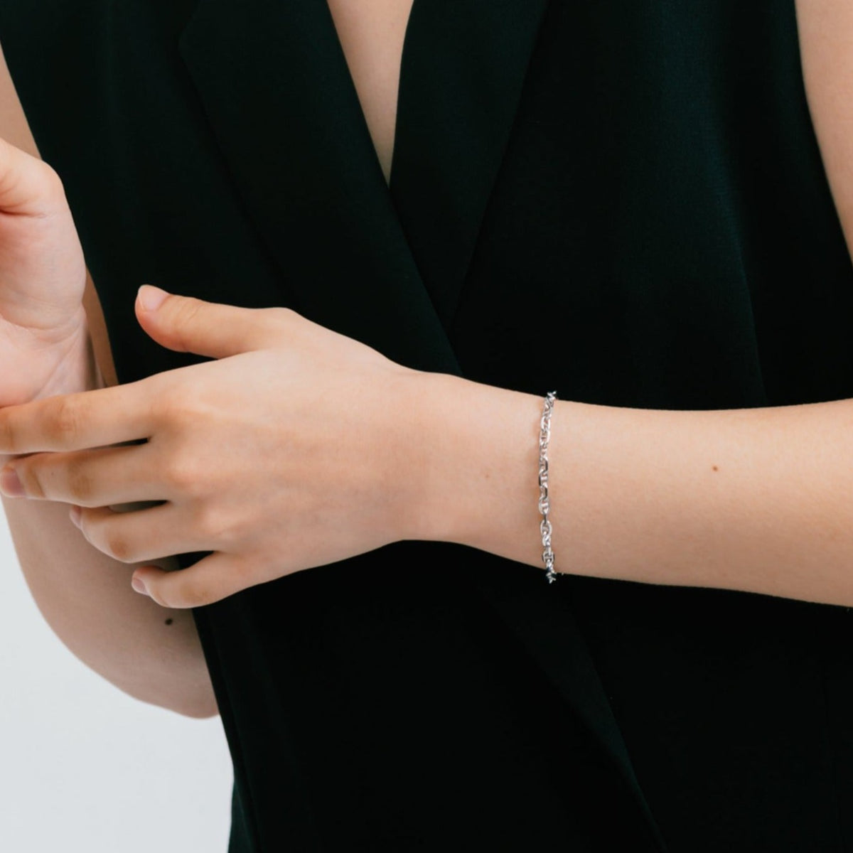 32_1200x1200.jpg?v=1718780684