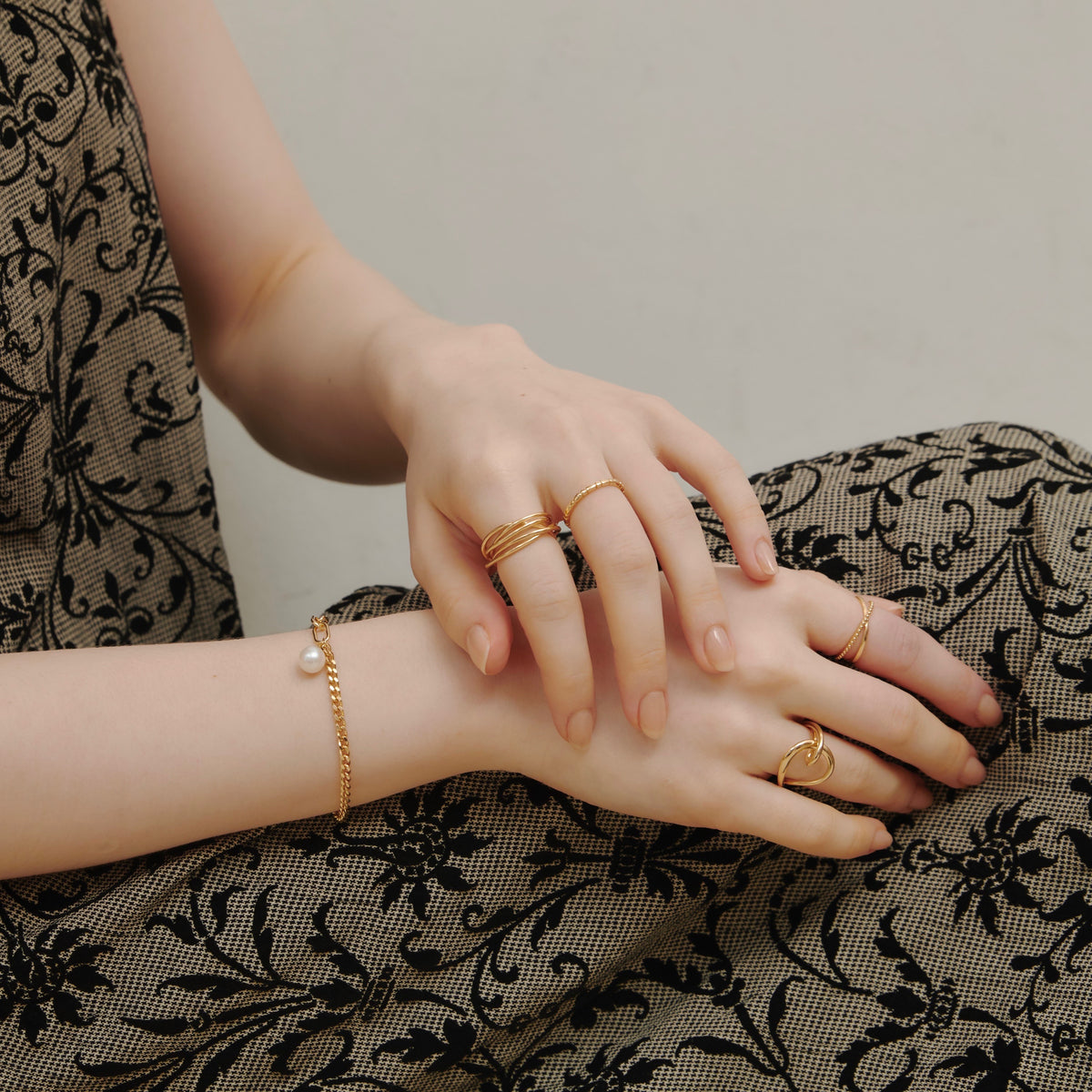 link】アシンメトリー＆パールブレスレット gold – h..Online Store