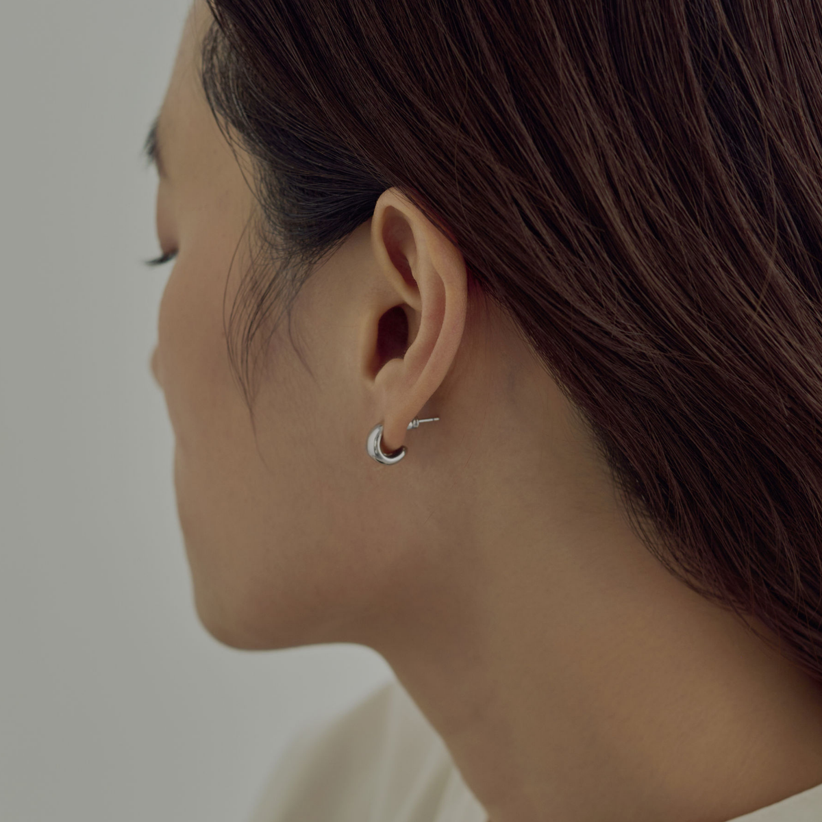 hilarious】ハーフラウンドピアス silver – h..Online Store