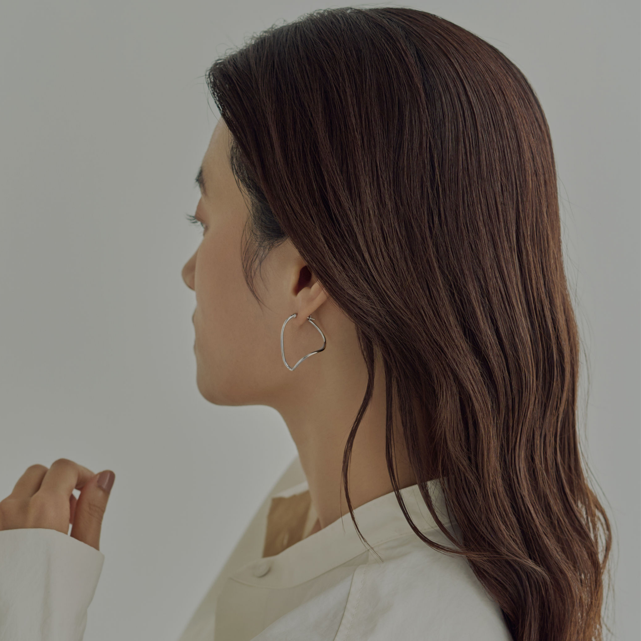 【hale】ランダムウェーブラインピアス silver