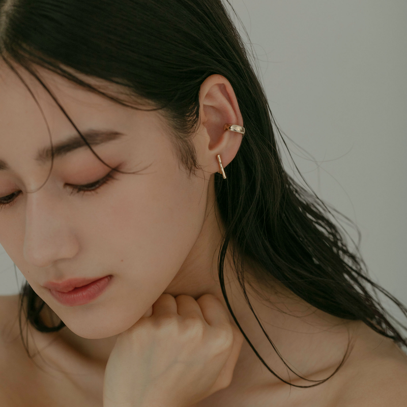 【home】ストレートイヤーカフ gold