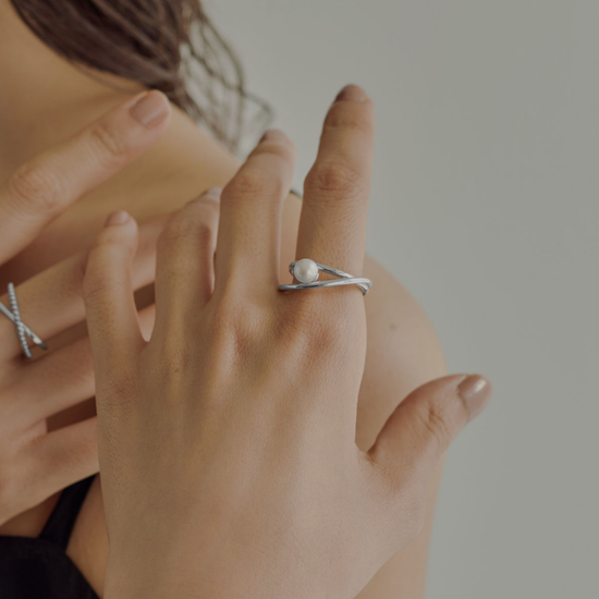 【harbinger】スパイラルパールリング silver