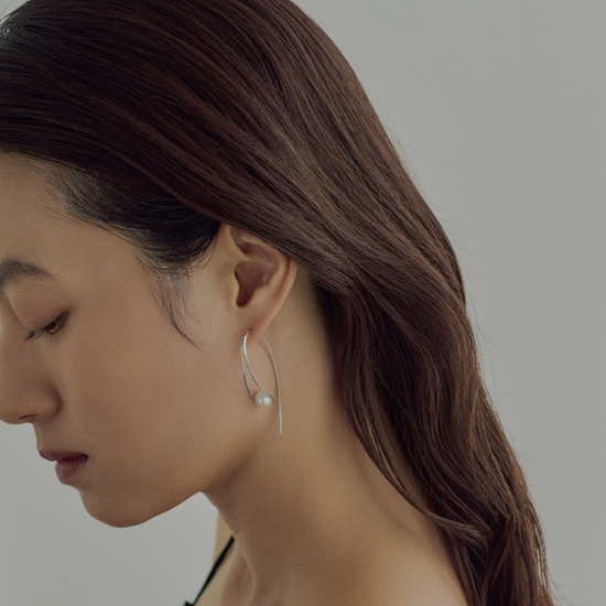 【history】パールカーブラインピアス silver