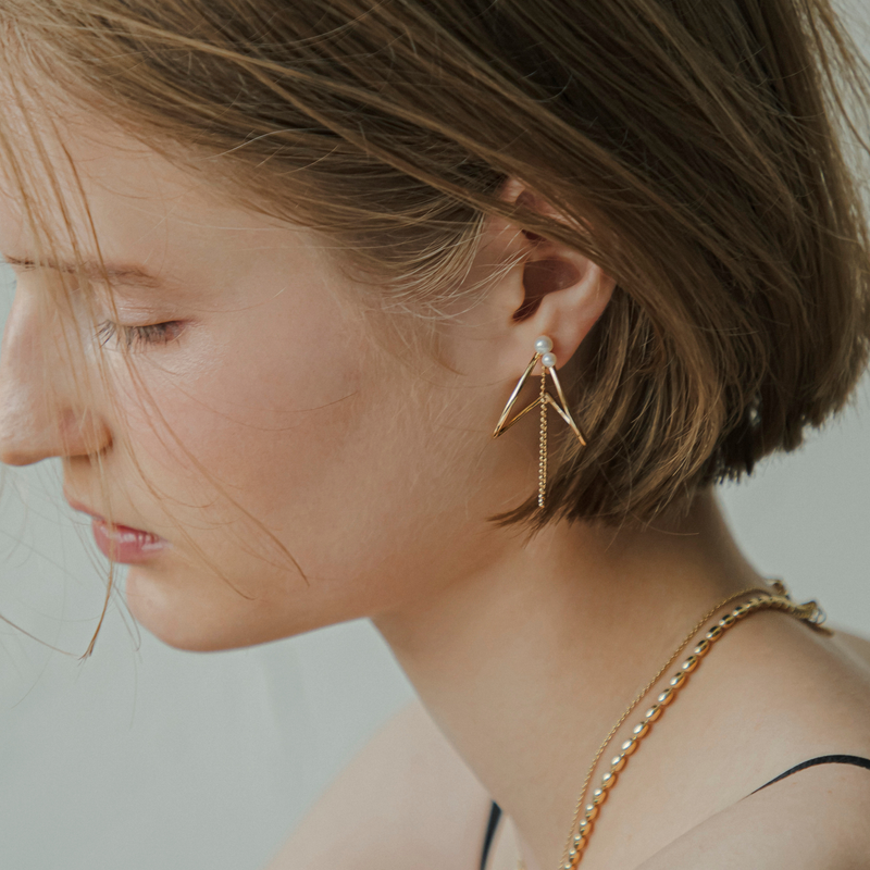 【link】クレセントチェーンピアス gold