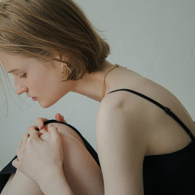 【link】クレセントチェーンピアス gold