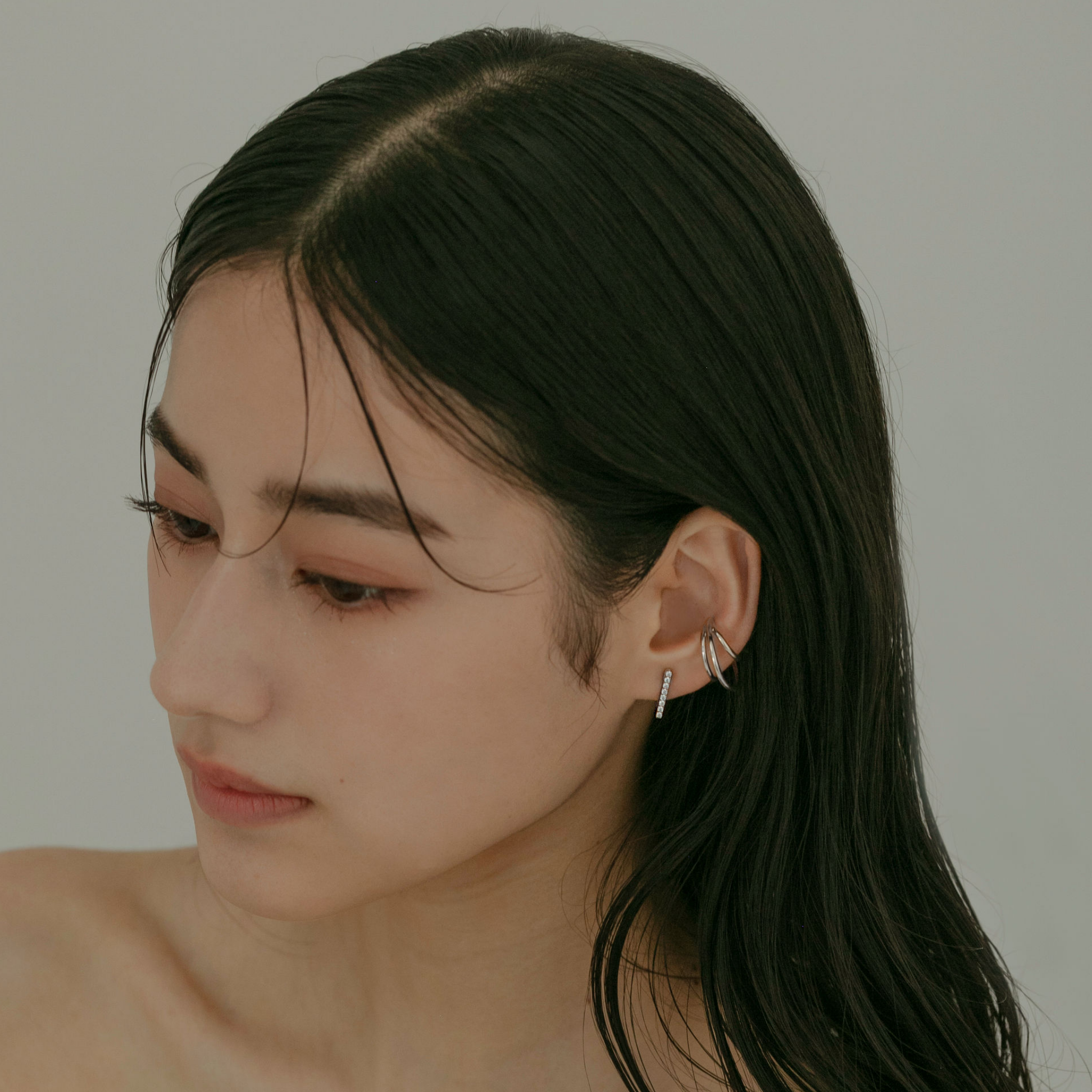 【honey】ジルコニアバーイヤリング silver