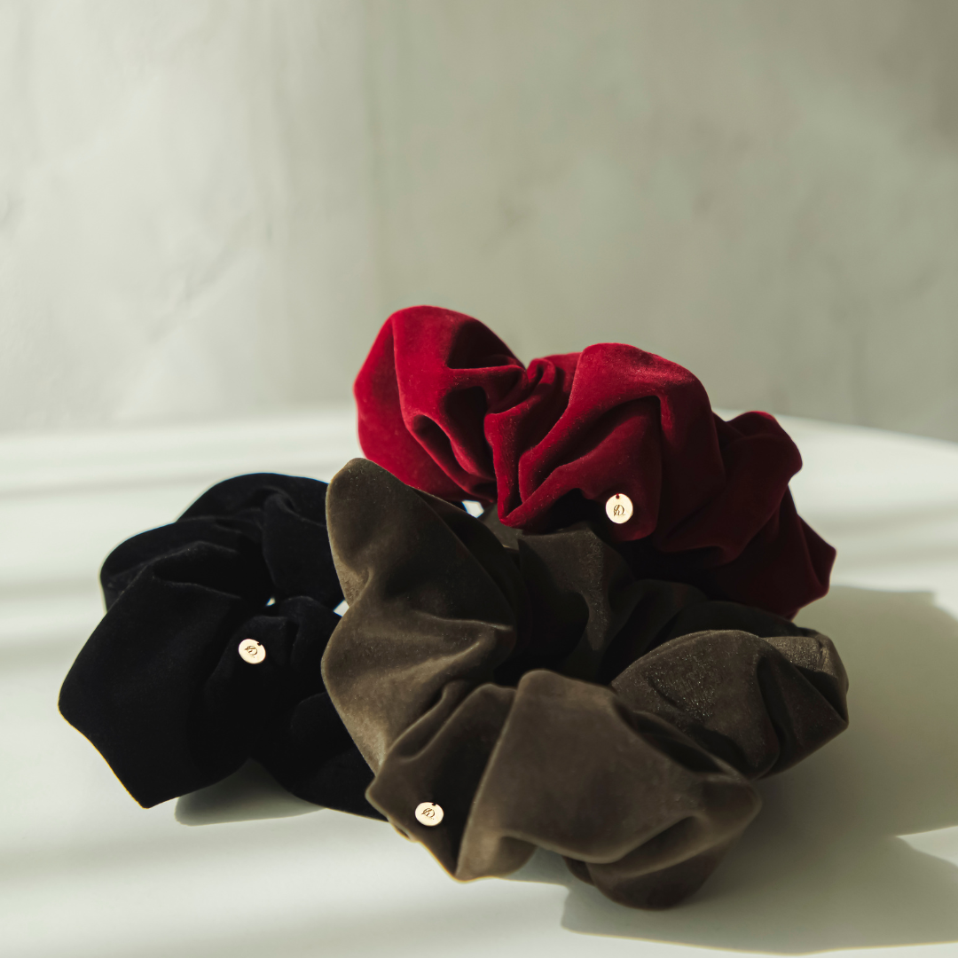 [ノベルティ] h.. velvet scrunchie