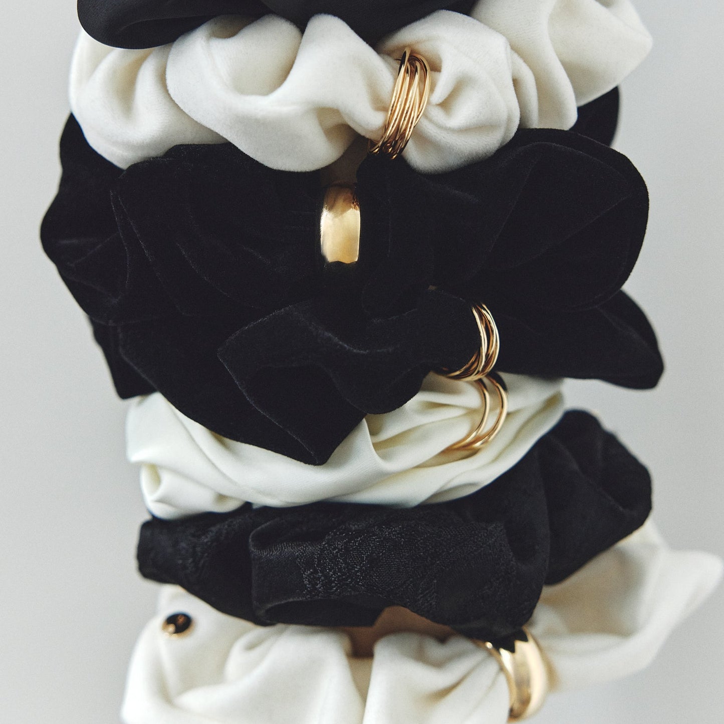 [Birthstone] [fav] Stone &amp; Pearl Ear Cuff Gold