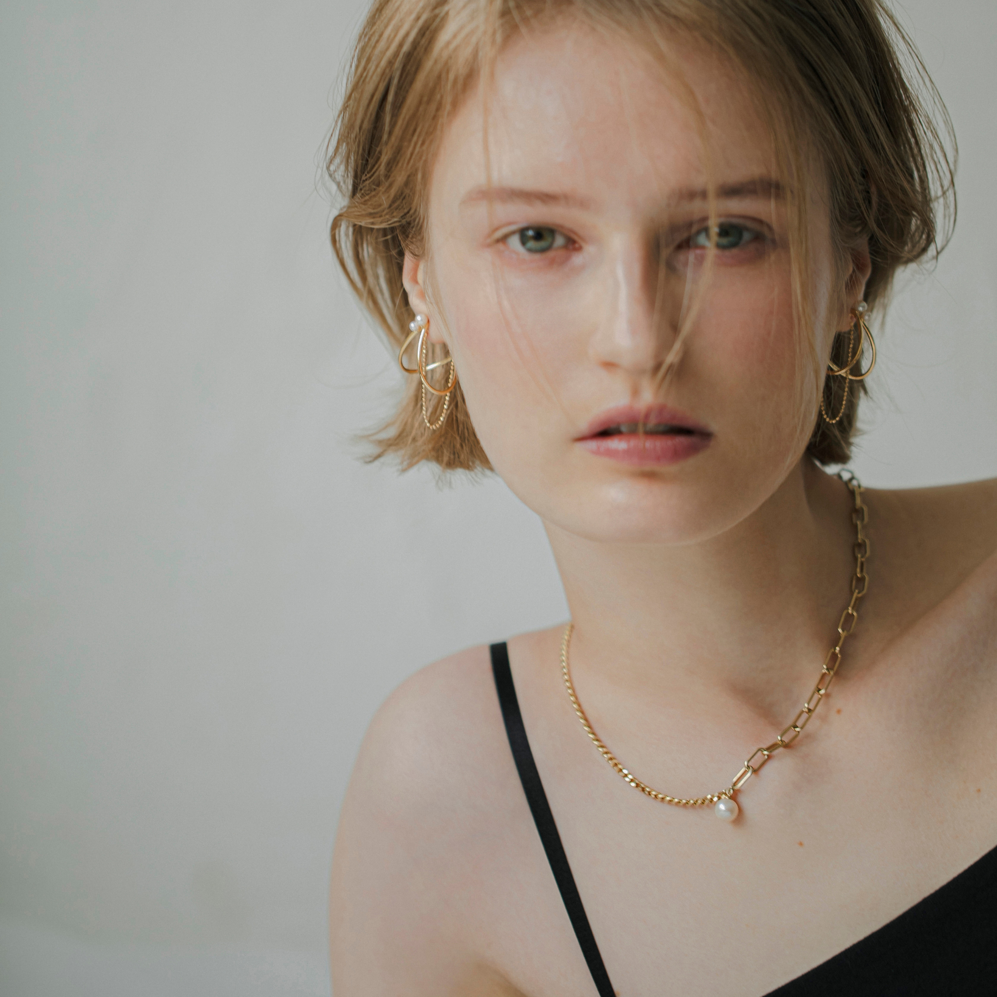 link】アシンメトリーチェーンチョーカーネックレス gold – h..Online link】アシンメトリーチェーンチョーカーネックレス gold – h..Online