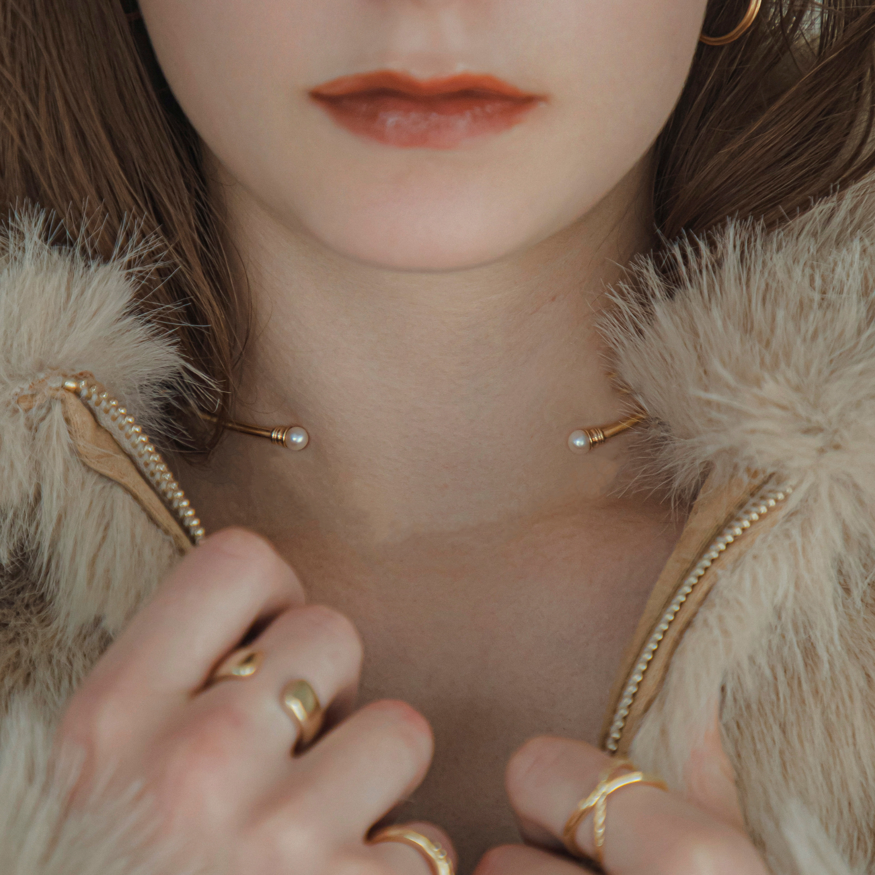 【anchor】パールネックカフ2.5mmリバーシブル gold