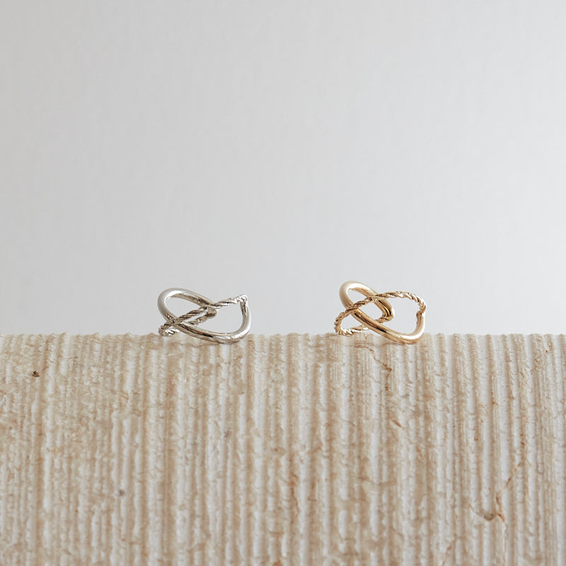 【twist】ツイストクロスフリーサイズリング gold