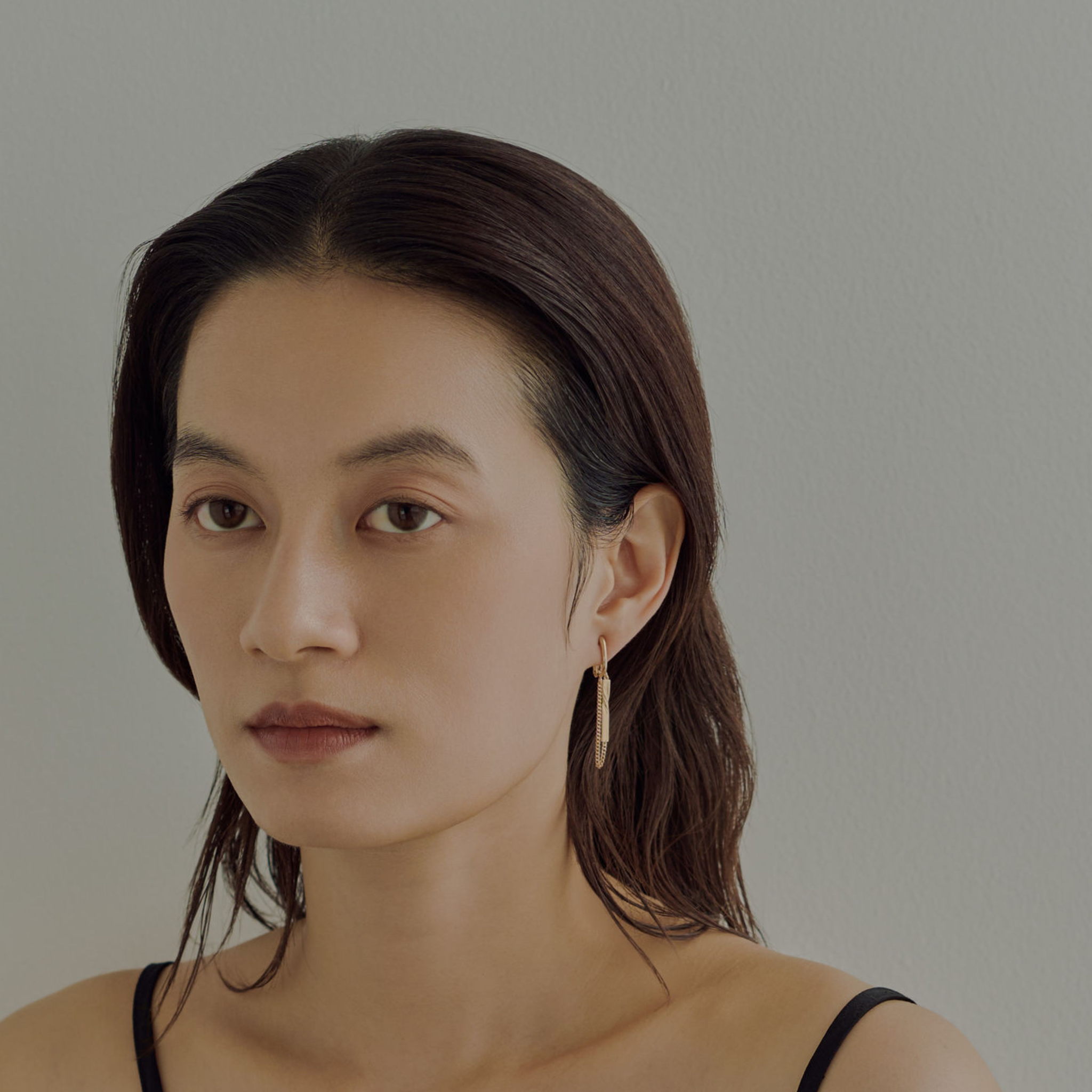 [breeze] Twisted bar and chain earrings gold